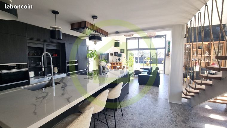 Maison 6 pièces 152 m²