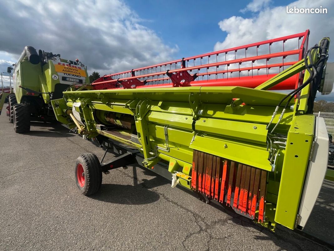 Claas TUCANO 430 4X4 + COUPE FLEX (image 11)