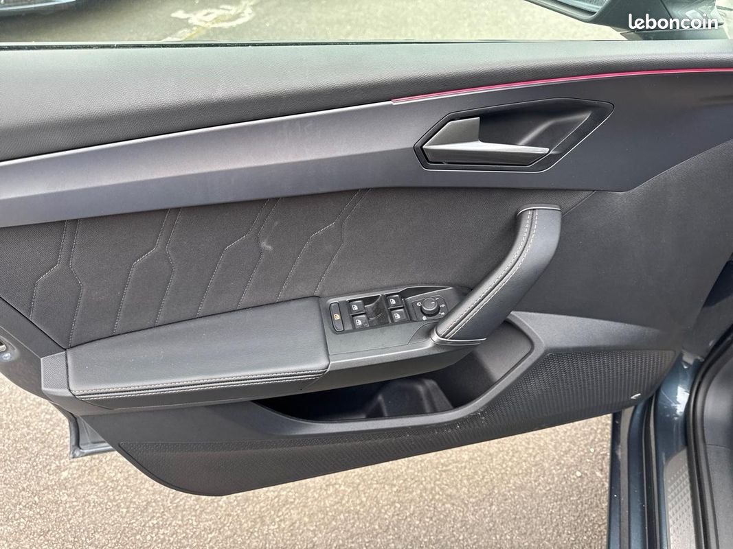 CUPRA Leon 1.5 eTSI Hybrid 150 ch DSG7 V (image 14)
