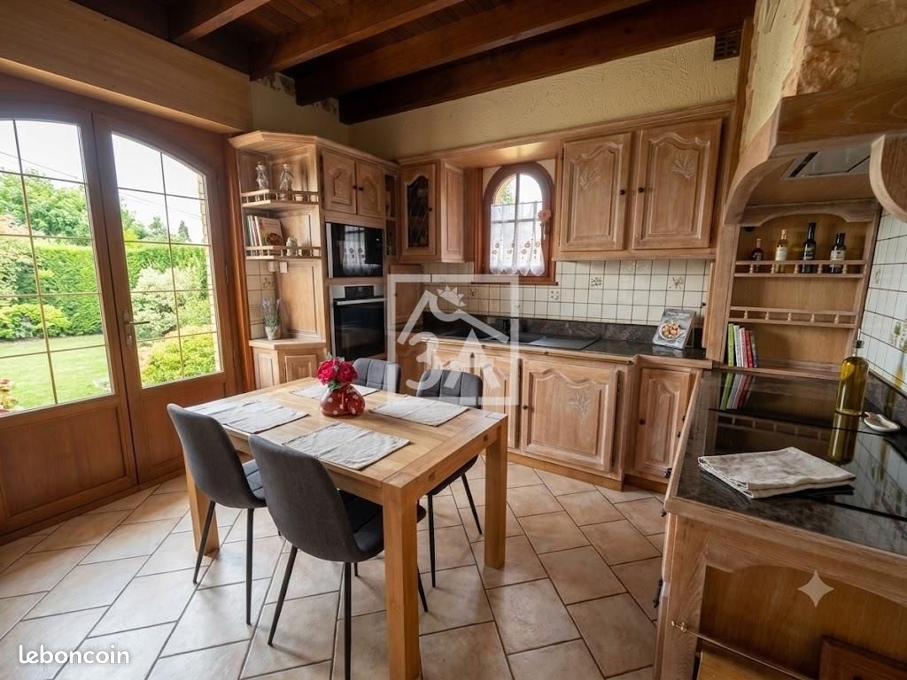 Maison 9 pièces 214 m² · à Bayenghem-lès-Éperlecques · 214 m² · 499 000 €