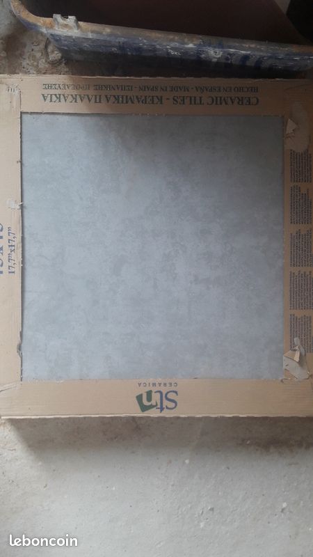 Carrelage gris 45×45 (image 1)