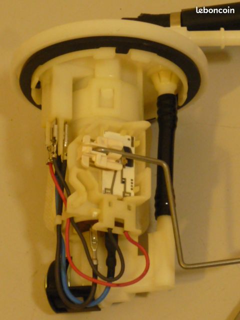 Pompe à Essence Pour Moto YBR250 / Fazer 250 (2007-2011) - Remplacement Référence 1S4-13910-12-00 / 01-00