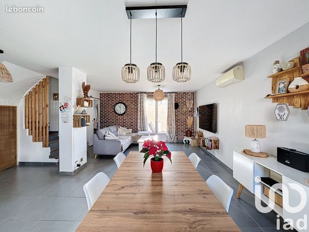 Propriété 5 pièces 102 m²