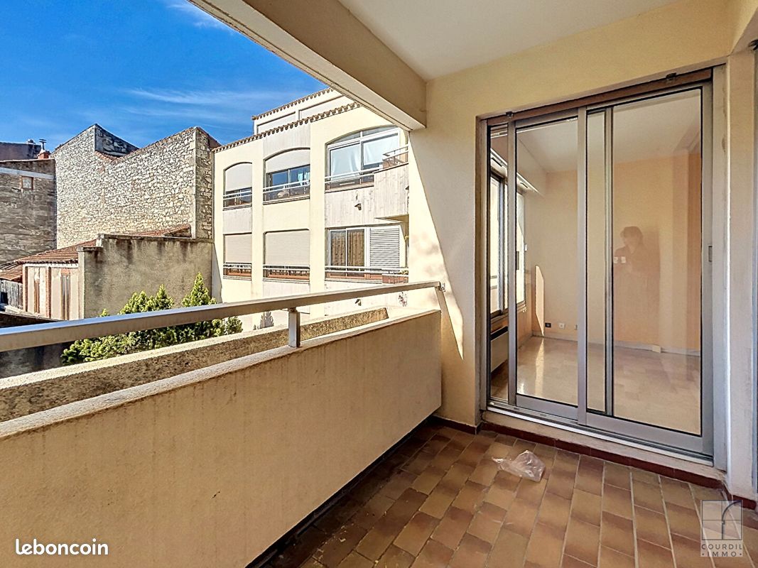Appartement 1 pièce 28 m² · à Nîmes · 28 m² · 75 500 €