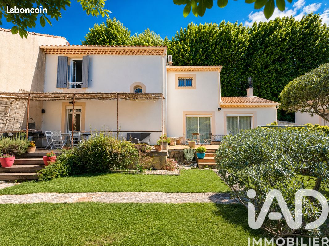 Maison 4 pièces 162 m² · à Malemort-du-Comtat · 162 m² · 440 000 €
