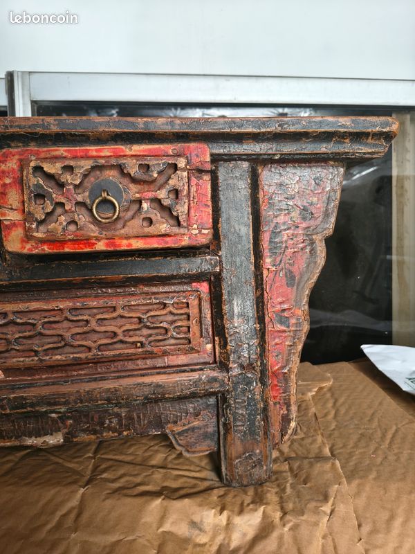Table d'autel basse chinoise en bois laqué (image 4)