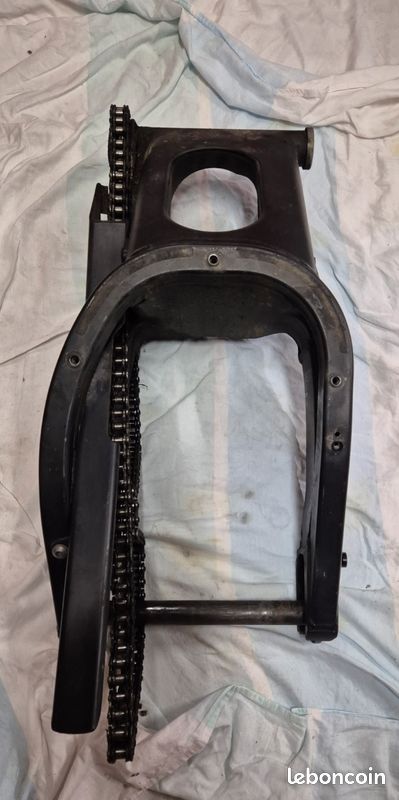 YAMAHA R1 2002 2003 Bras oscillant complet (image 3)