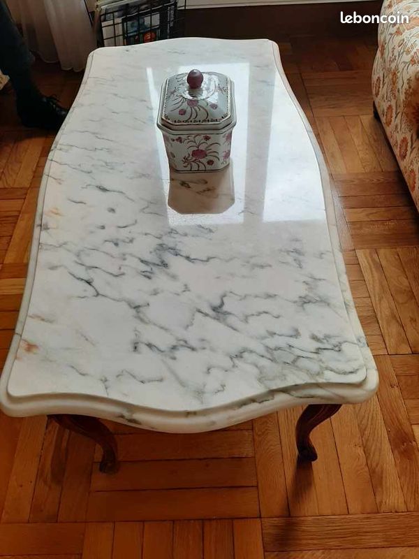 Table salon dessus marbre (image 2)
