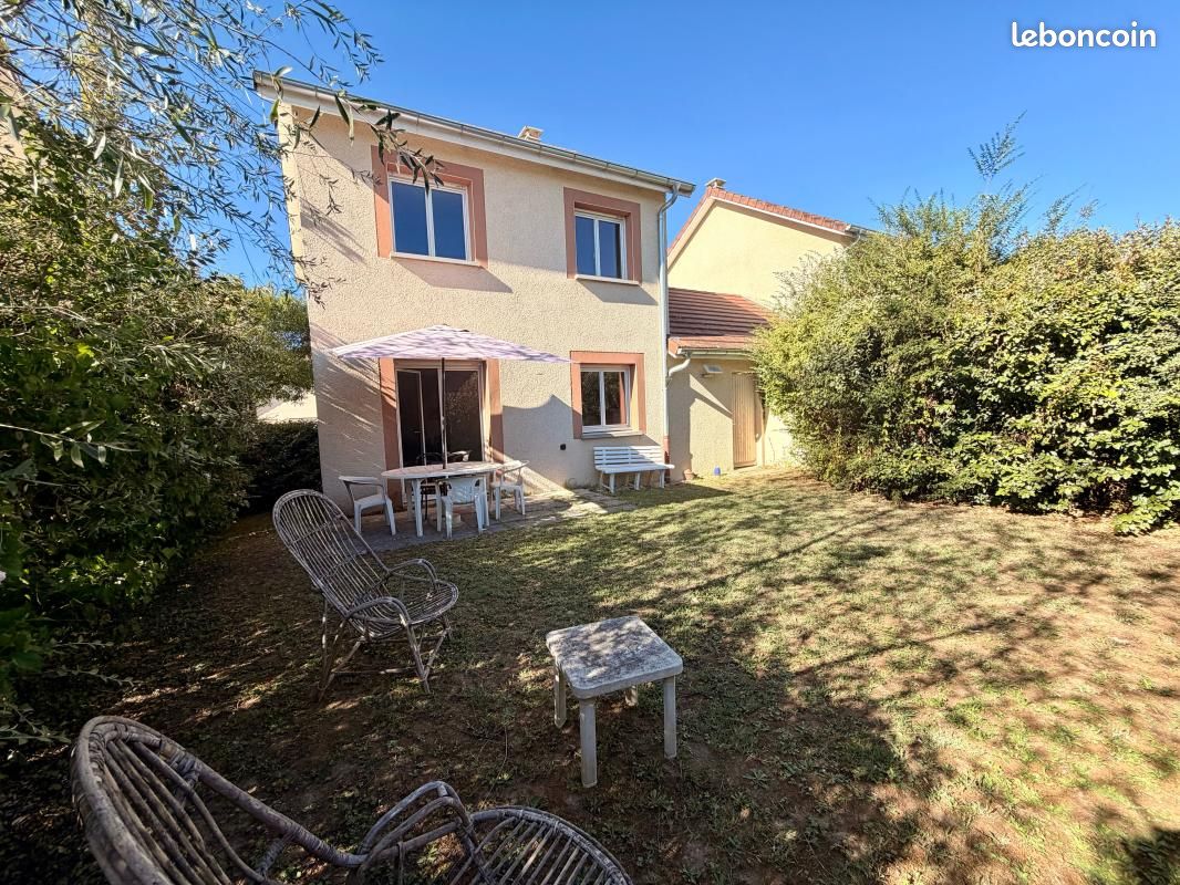 Maison 4 pièces 77 m² · à Aoste · 77 m² · 195 000 €