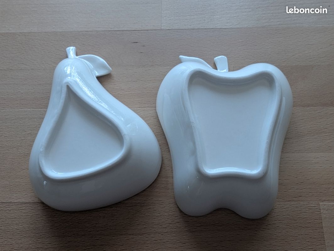 Petite Pomme Ou Poire En Porcelaine Blanche - Déco Fruitée Vintage
