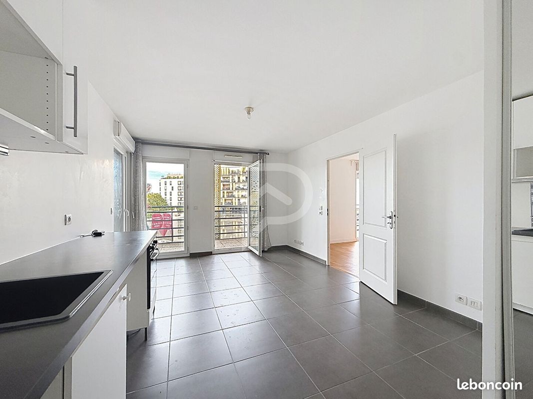 Appartement 2 pièces 38 m² · à Issy-les-Moulineaux · 38 m² · 349 000 €