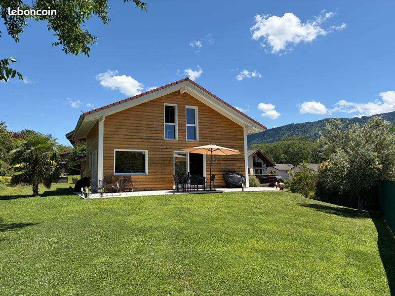 Maison 4 pièces 100 m² · à Perrignier · 100 m² · 485 000 €