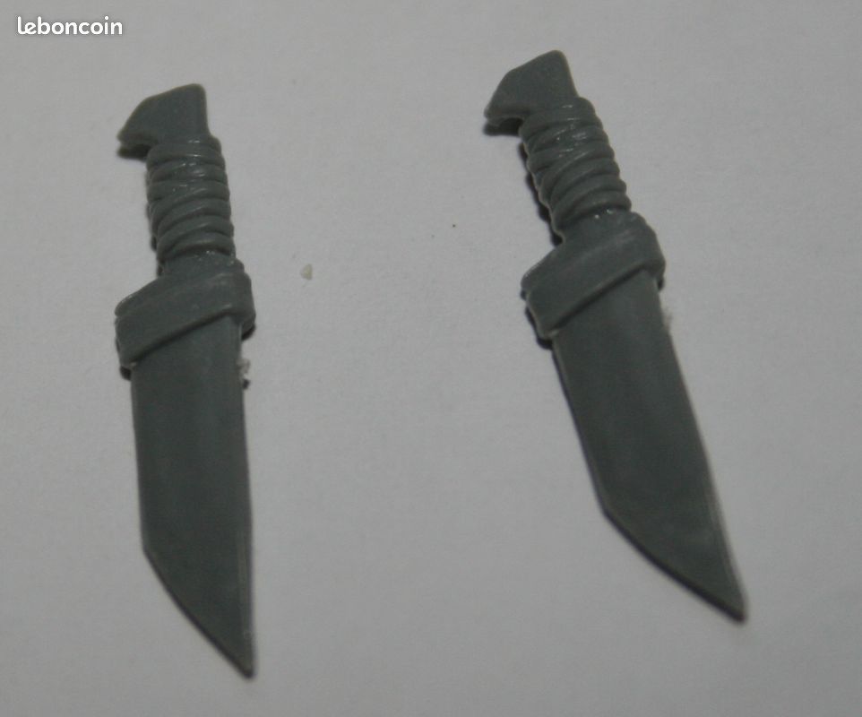 Rabiots / bitz couteaux lot 2 plastique 28mm grands poignards ogres warhammer fantasy battle (image 1)