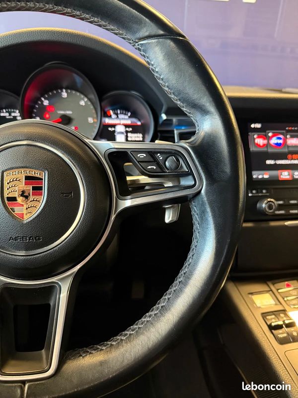 PORSCHE Macan 3.0 D 258ch S Diesel - 2016 - 143 500 km - Suivi complet - Attelage Amovible (image 13)