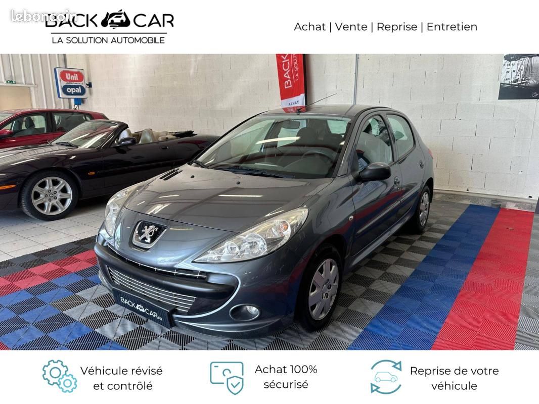Peugeot 206+ 1.4 HDi 70ch FAP BLUE LION Urban (image 2)