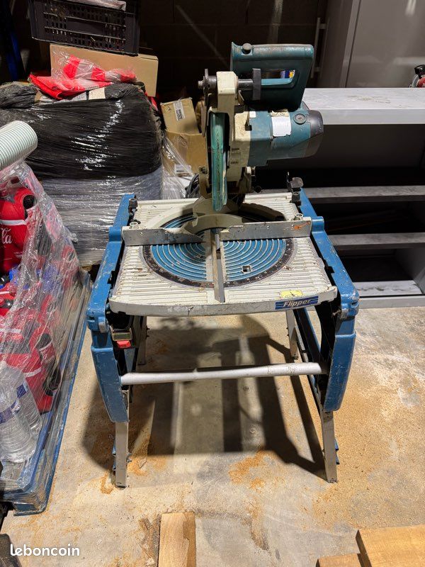 🔧 Scie à onglet radiale MAKITA LF1000 avec table – machine pro (image 2)