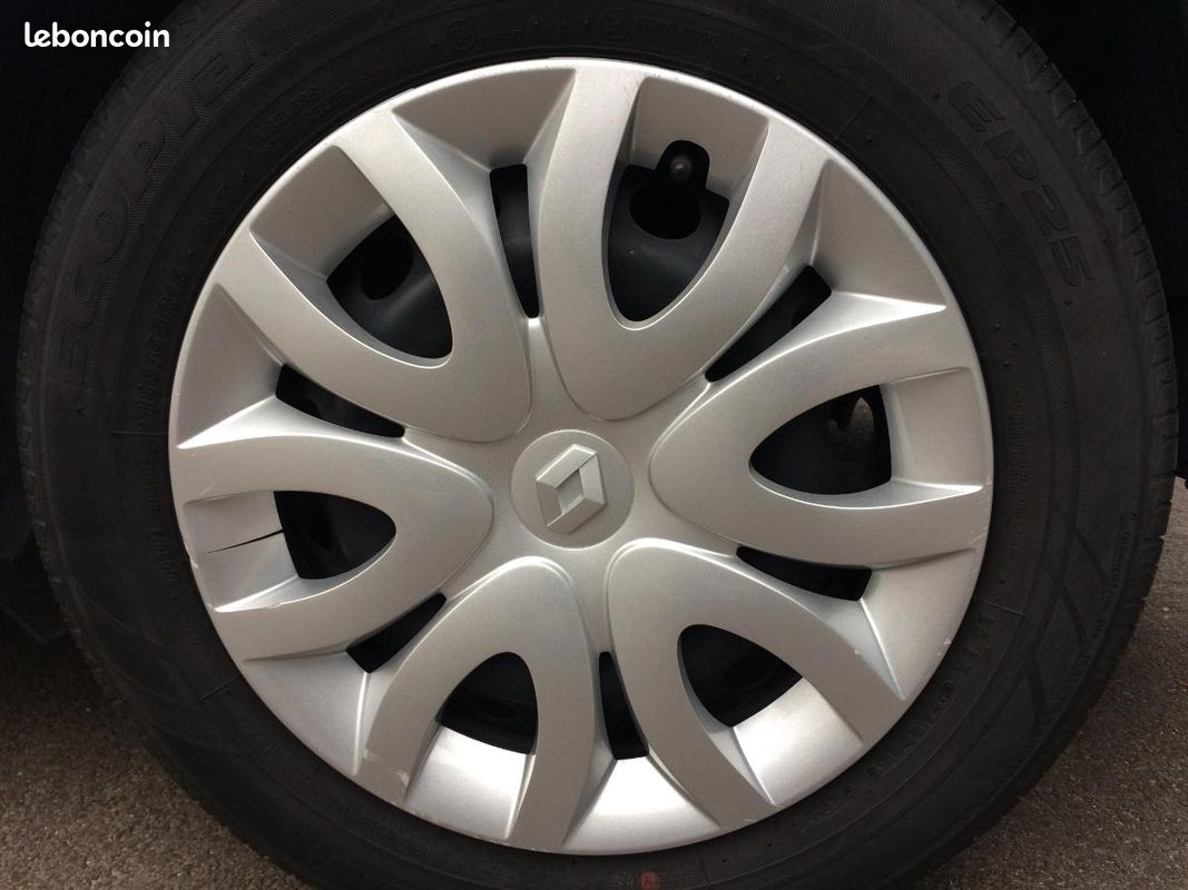 Renault Clio 4 (IV) PH2 | DCI 75 BUSINESS | 1 MAIN FR SUIVI | SOCIETE 2 PLACES | GPS RADAR | FF422 (image 4)