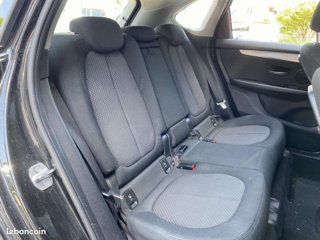 BMW Serie 2 Active Tourer 216d Business Design DKG7 (image 25)