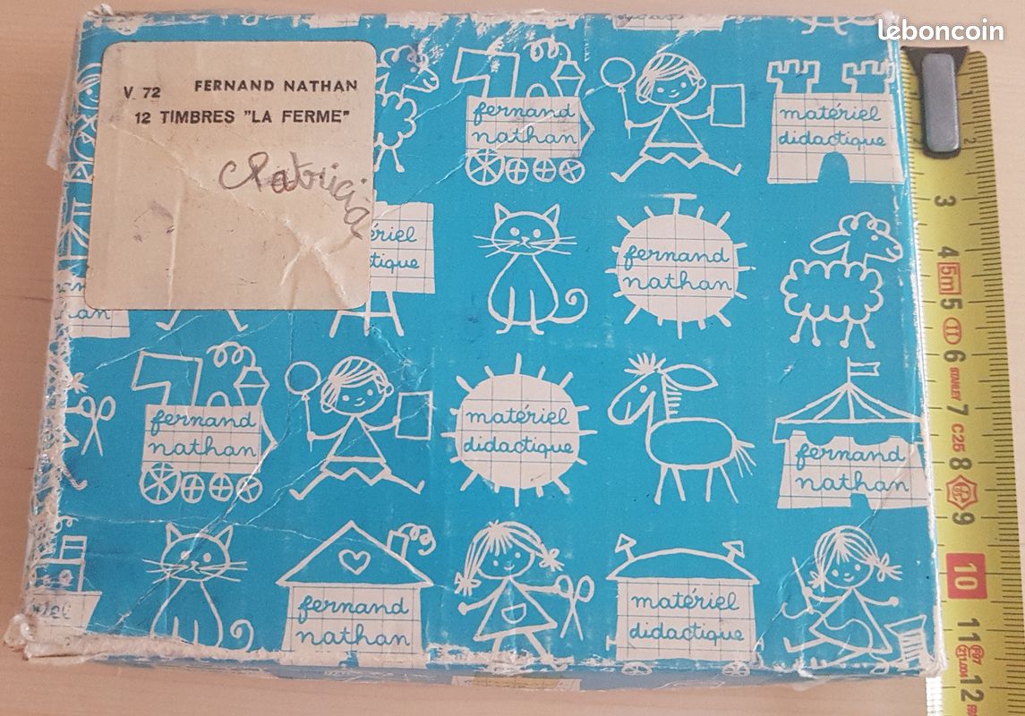 Boite de 12 tampons scolaires vintage ''La ferme'' (image 1)