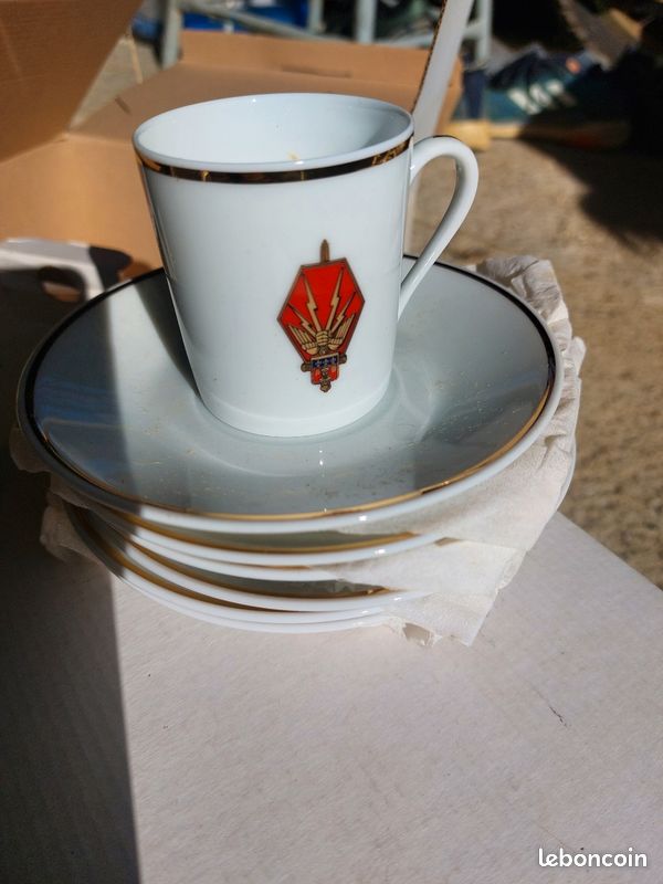 Service à café ou thé porcelaine de Limoges (image 3)