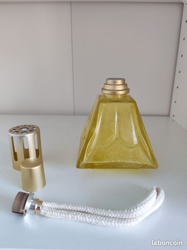 Lampe de table en pâte de verre mauve 1950s sur France