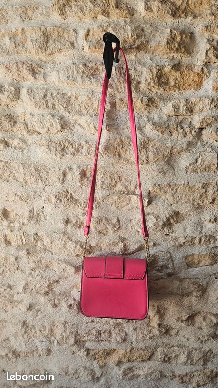 Petit sac bandoulière rose fuchsia - État neuf (image 3)