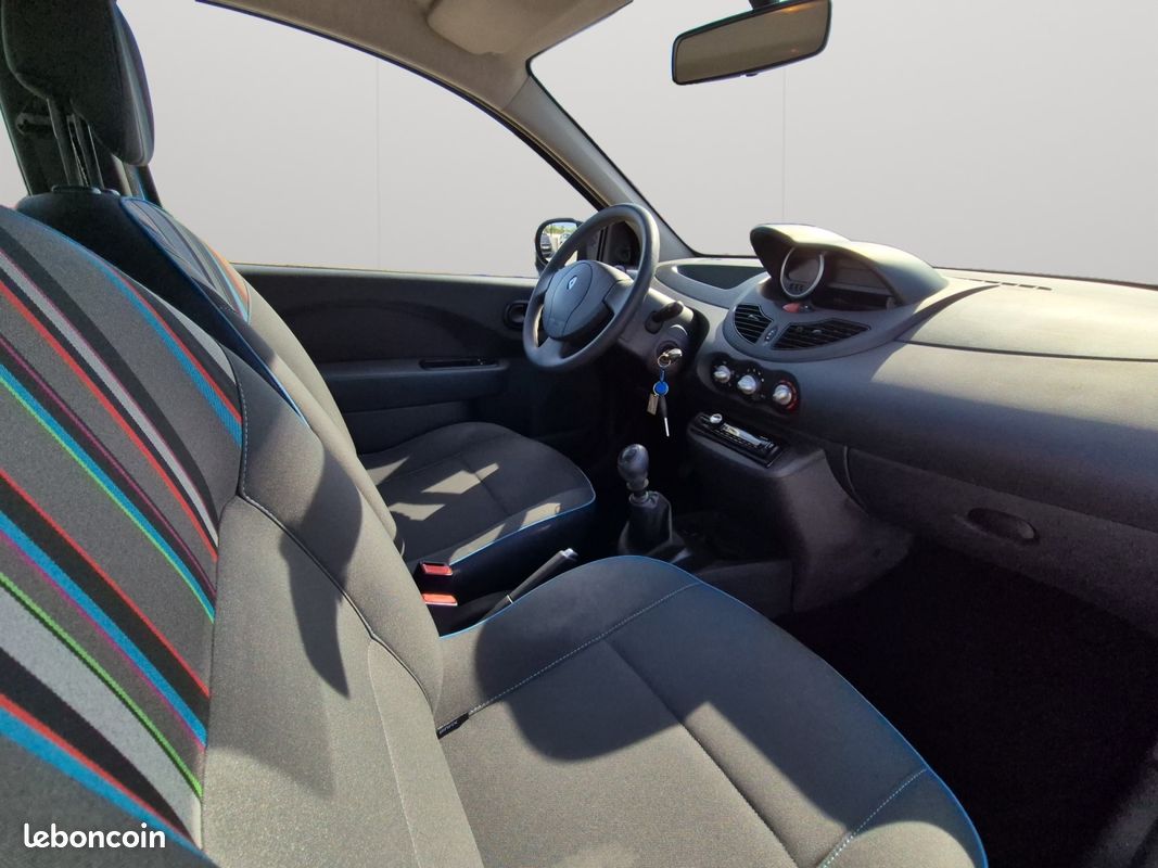 Renault Twingo 2 II (2) 1.2 LEV 16V 75 LIFE ECO2 (image 4)