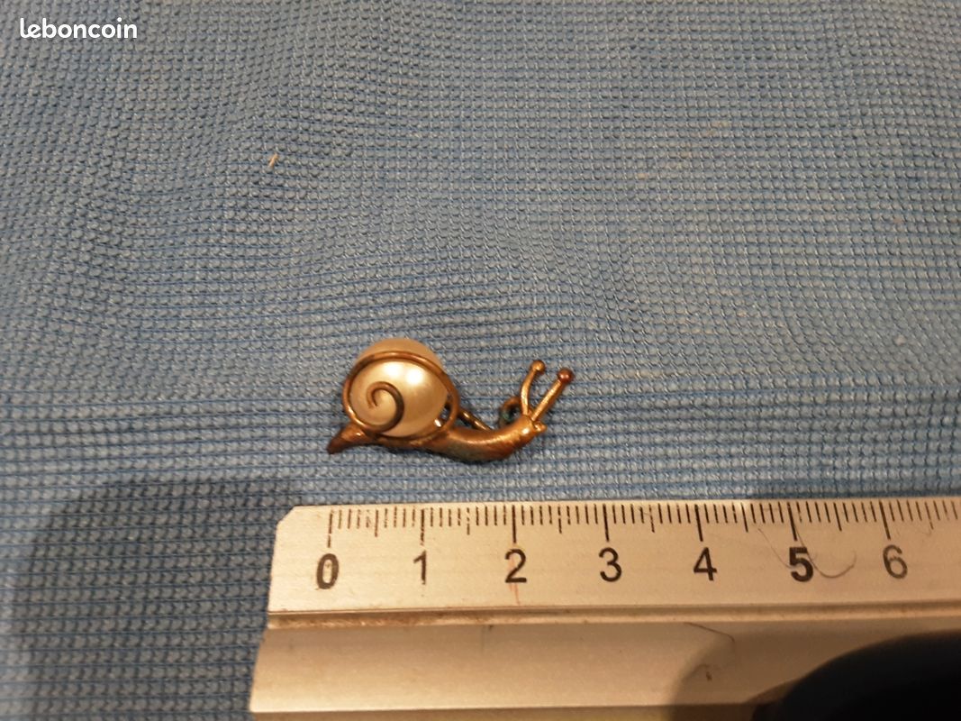 Broche Escargot Vintage Or Et Perles Nacrées - Bijou Ancien Unique, Numéro 632, Occasion En Bon état