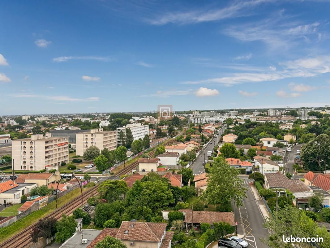 Appartement 3 pièces 92 m² · à Bordeaux · 92 m² · 280 000 €