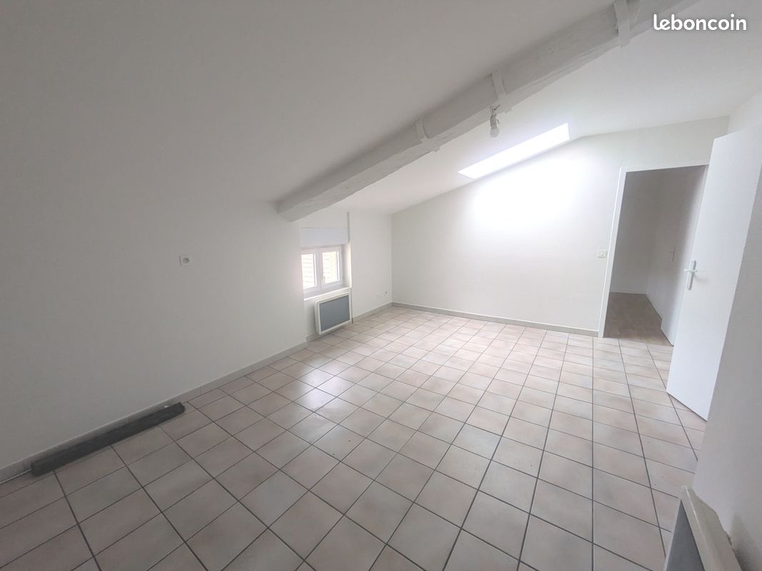 Appartement 1 pièce 38 m² · à Feurs · 38 m² · 304 €/mois