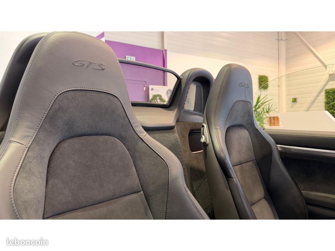 PORSCHE BOXSTER 2.5i - 365 CH - BV PDK 718 GTS (image 14)
