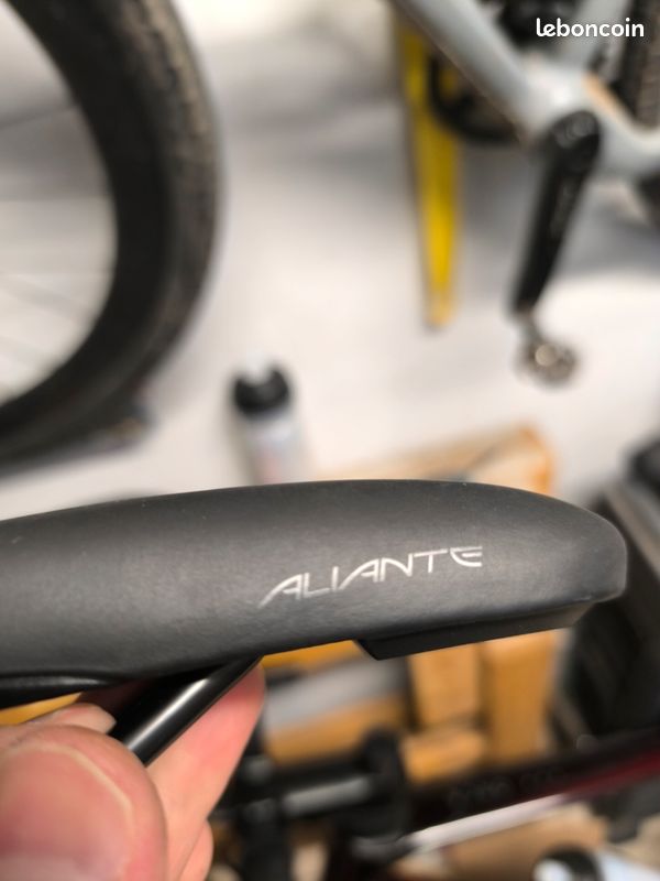 Selle Fizik Aliante R7 Noire – NOS (New Old Stock) Pour Vélo De Course Vintage