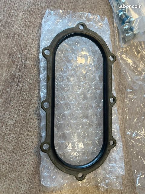 Support pompe a essence suzuki gsx-r (image 2)