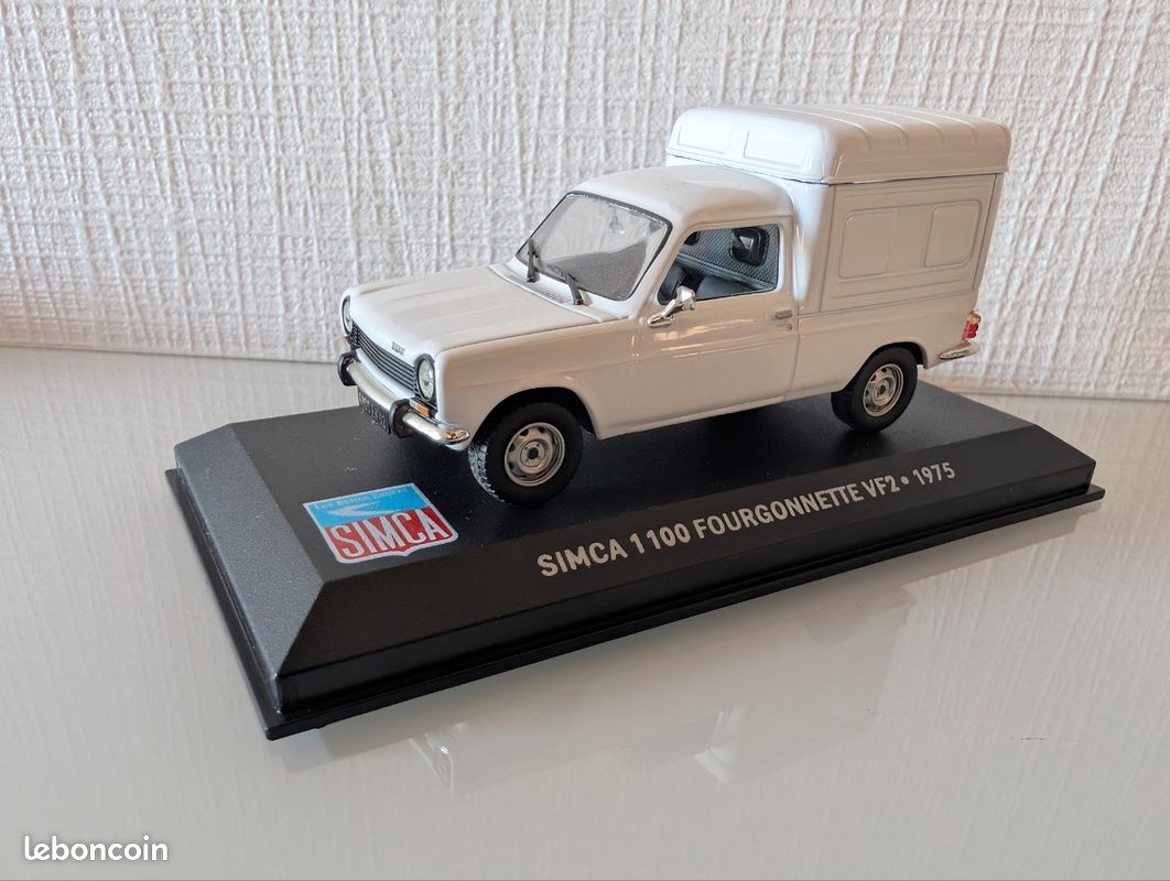 NOREV 1/18 SCALE 185724 - Simca Chambord & Caravane - Bleu/Beige EUR 169,00 - FR