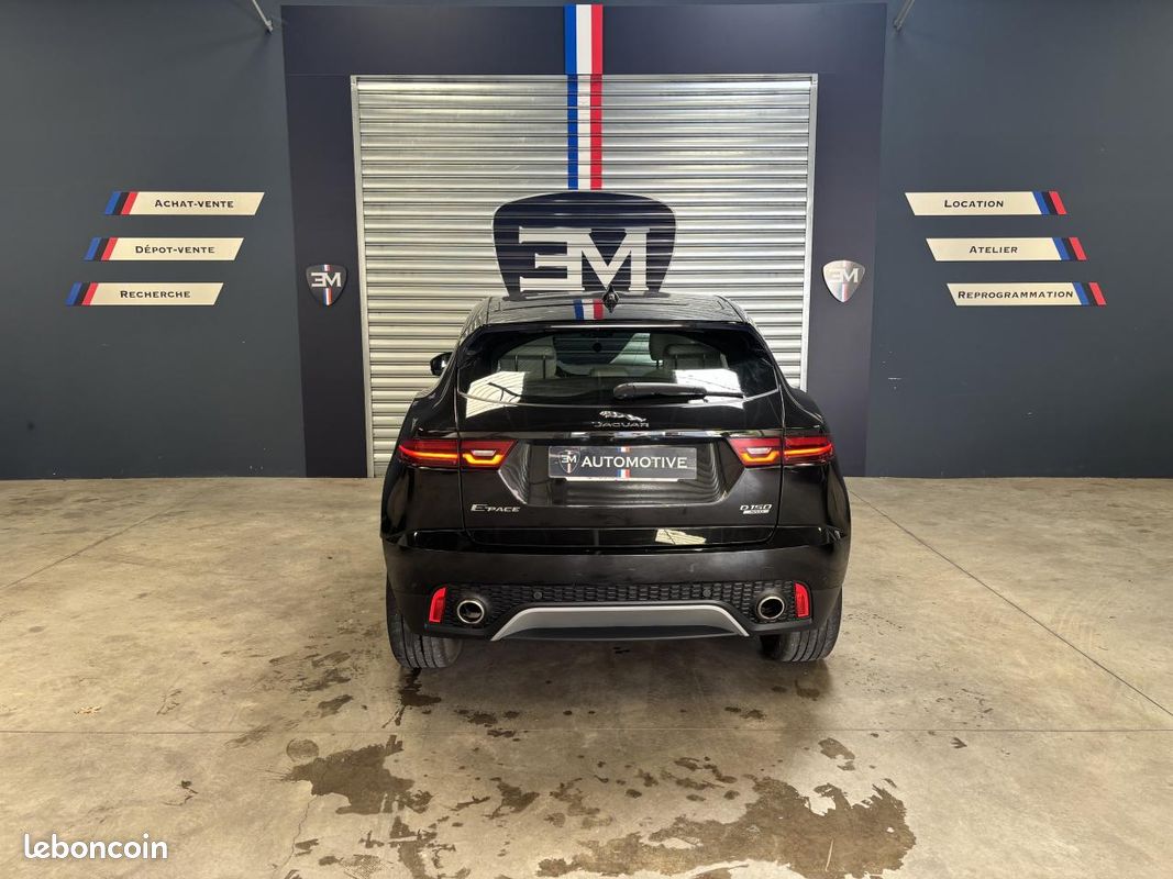 JAGUAR E-PACE D150 - AWD - BVA S PHASE 1 - CARPLAY - Toit ouvrant (image 5)