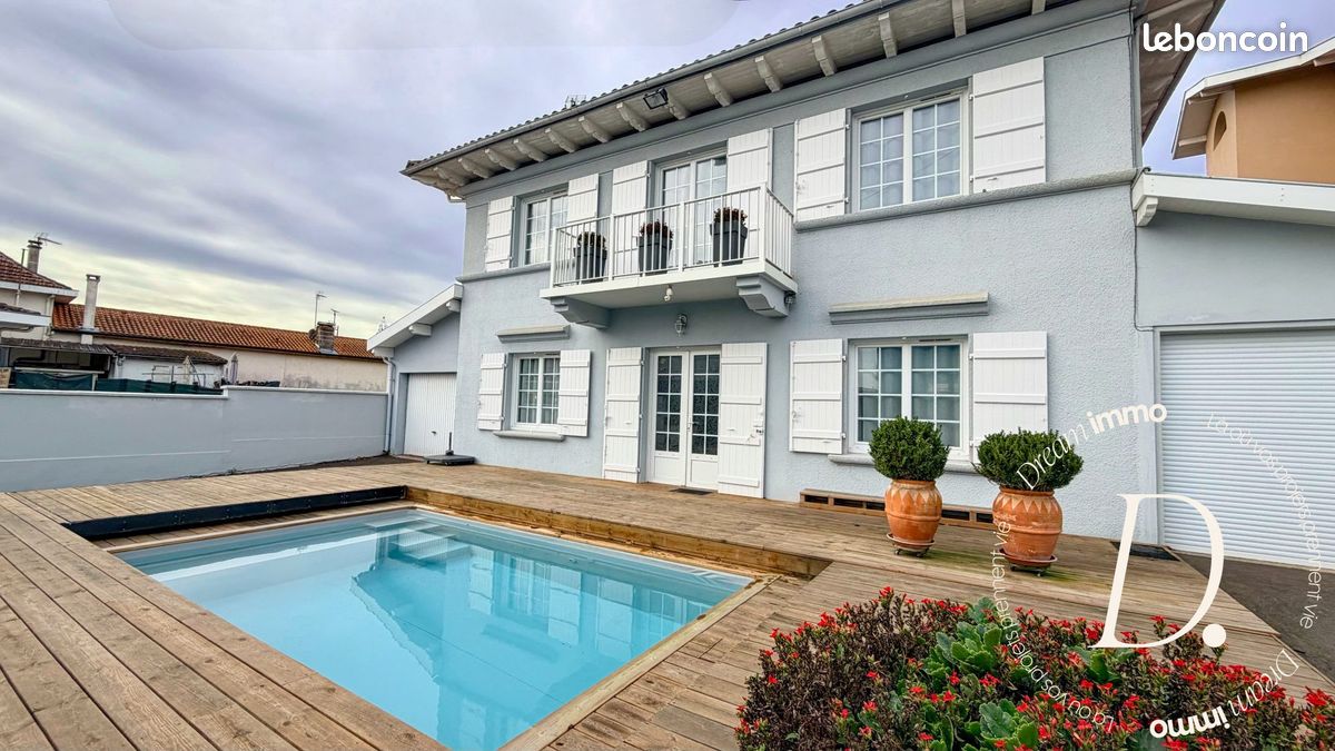 Maison 4 pièces 179 m² · à Saint-Vincent-de-Tyrosse · 179 m² · 479 000 €