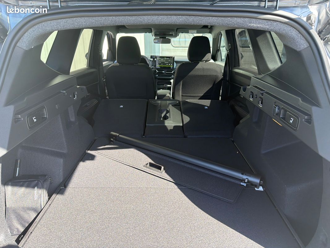 Dacia BIGSTER Mild Hybrid 140 Extreme (image 20)