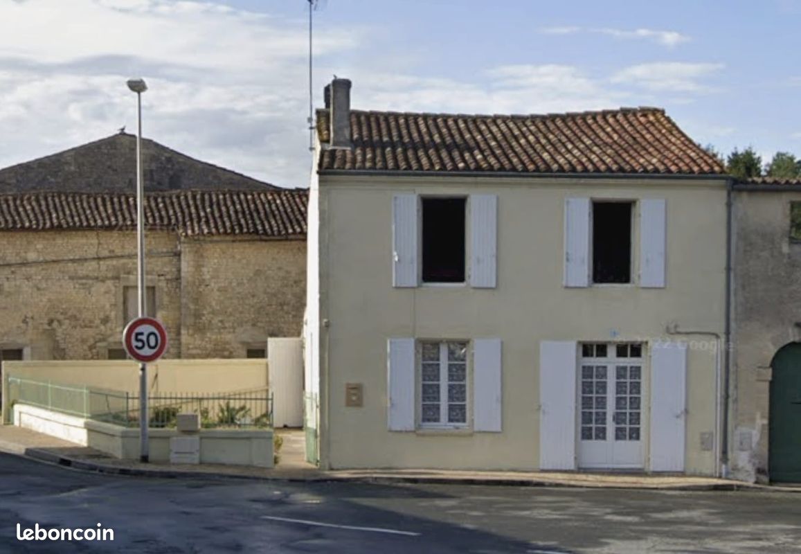 Maison 4 pièces 110 m² · à Matha · 110 m² · 60 000 €