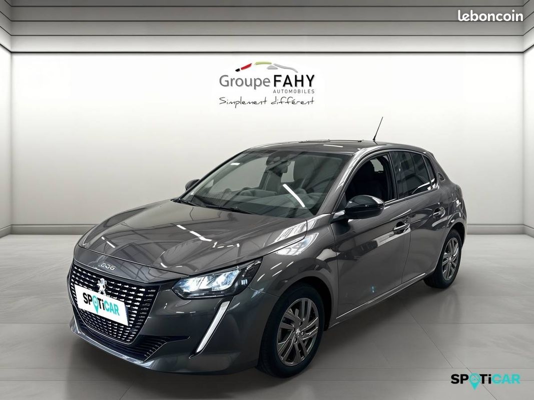 PEUGEOT 208 PureTech 100 S&S BVM6 Style (image 1)