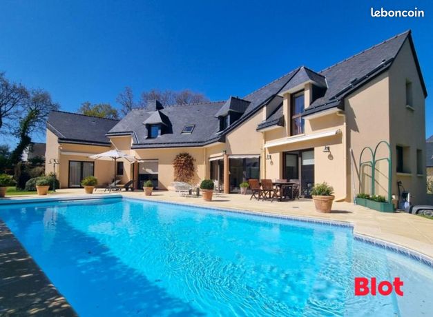 Maison 10 pièces 310 m²