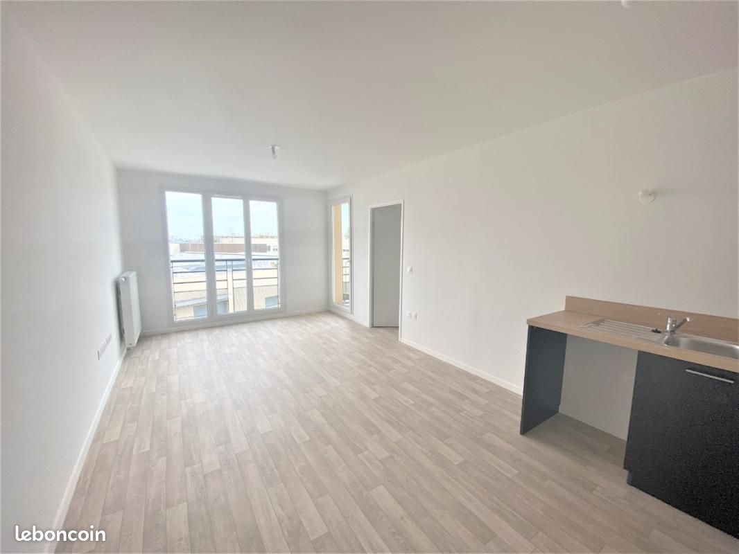Appartement 2 pièces 45 m² · à Corbeil-Essonnes · 45 m² · 751 €/mois