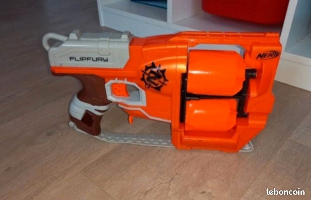 Nerf Zombie Flipfury (image 1)