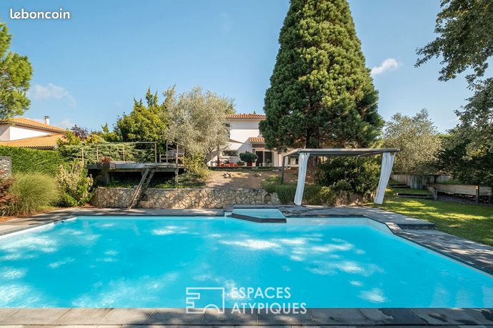 Maison 6 pièces 179 m²