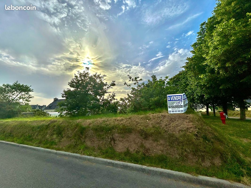 Terrain 544 m² · à Plounéour-Ménez · 544 m² · 31 500 €