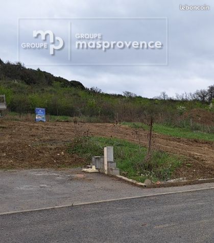 Terrain à bâtir de 300 m² à MANOSQUE (04) · 105 000 €