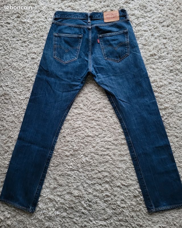 Levi's 501 Pour Homme - Taille W30/L32 - Coupe Droite Boutonnable - Denim Bleu Foncé - Occasion Très Bon état