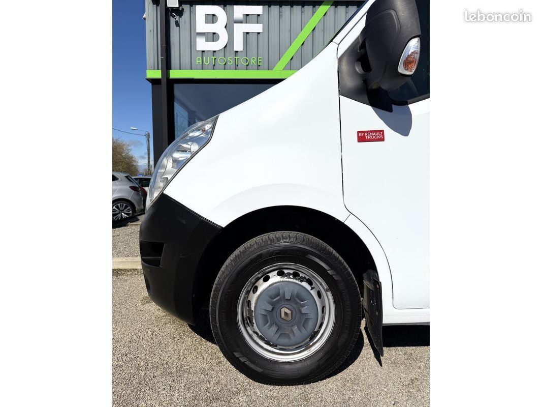 RENAULT TRUCKS MASTER Confort F3500 L2H2 2.3 dCi - 110 III FOURGON Fourgon L2H2 Traction (image 17)