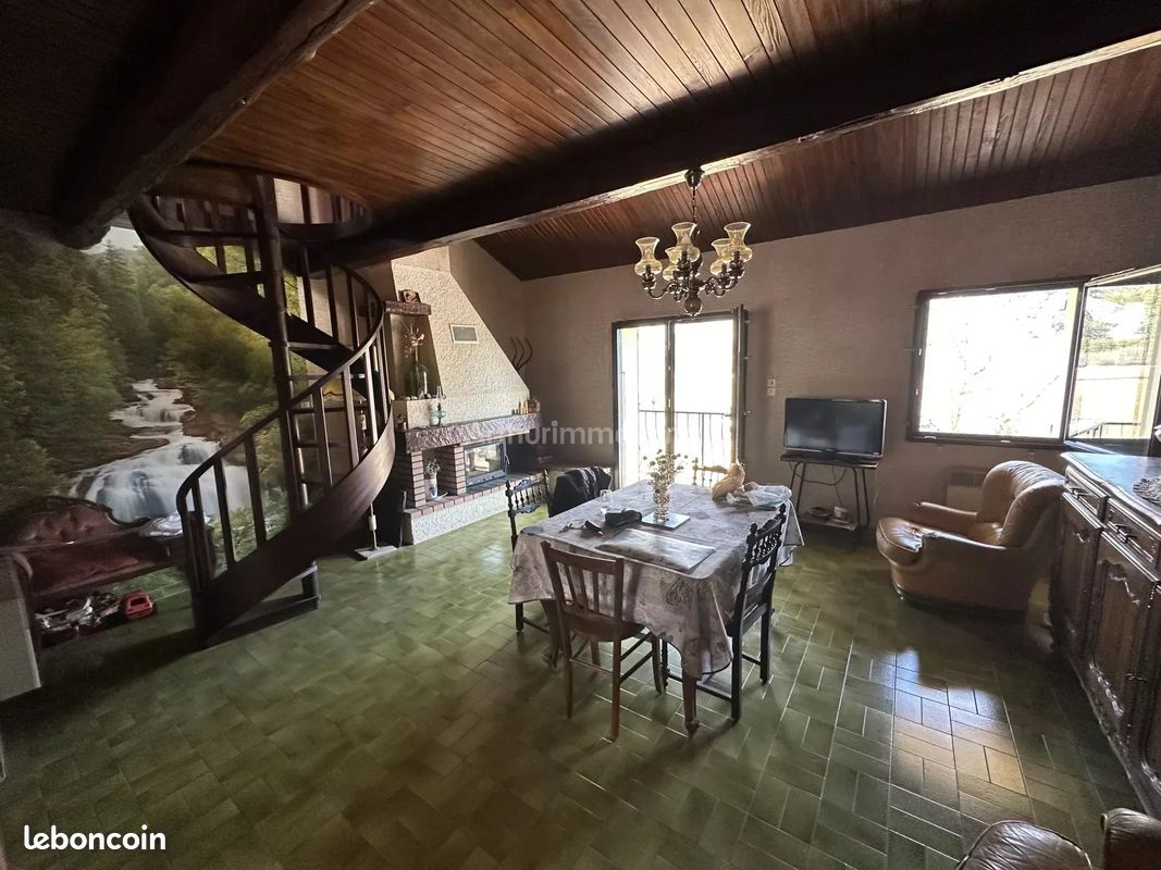Appartement 5 pièces 104 m² · à Thorame-Basse · 104 m² · 139 000 €