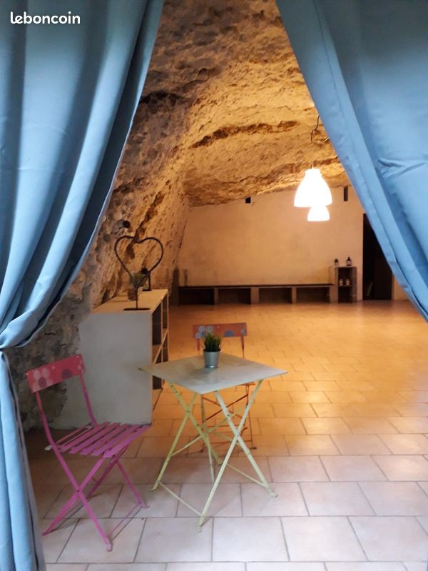 Local commercial 2 pièces 85 m² · à Amboise · 85 m² · 36 000 €