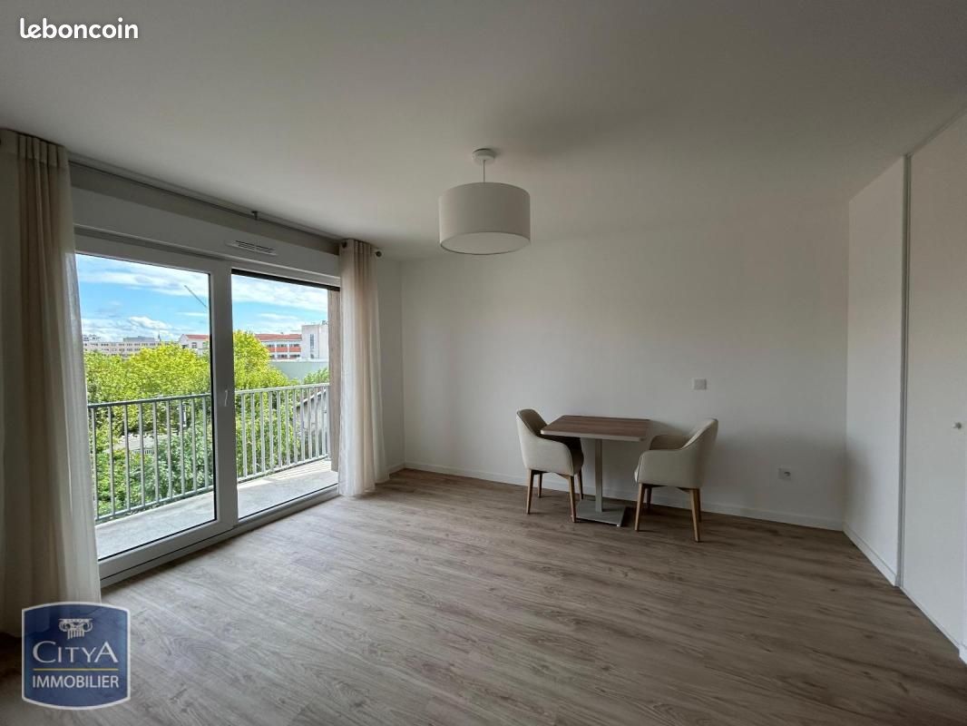 Appartement 2 pièces 44 m² · à Clermont-Ferrand · 44 m² · 939 €/mois